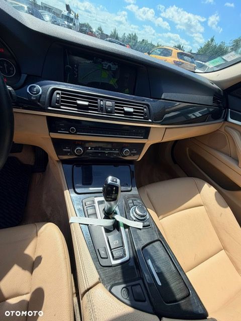 BMW Seria 5 520d Luxury Line - 10