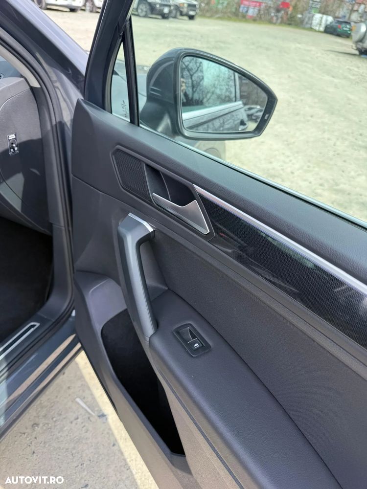 Volkswagen Tiguan 2.0 TDI DSG Elegance - 16