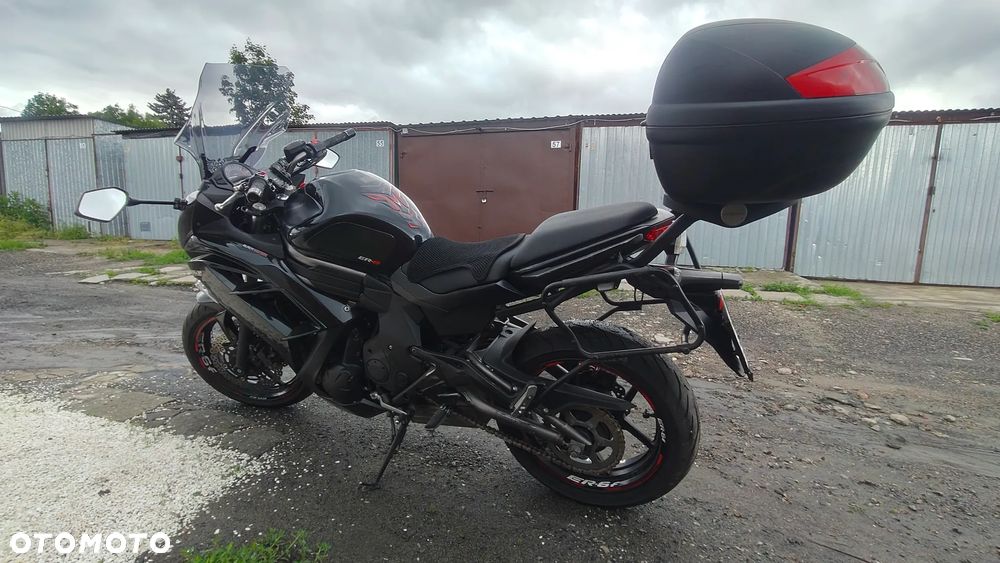 Kawasaki ER - 12