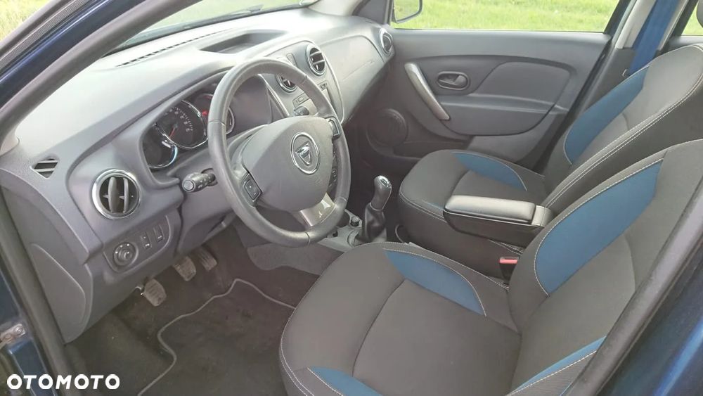 Dacia Sandero dCi 90 Laureate - 9