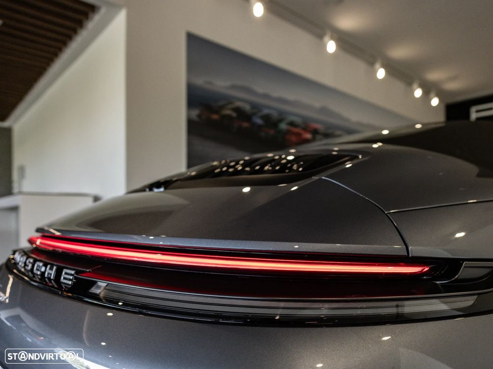 Porsche 911 (992) Carrera PDK - 22