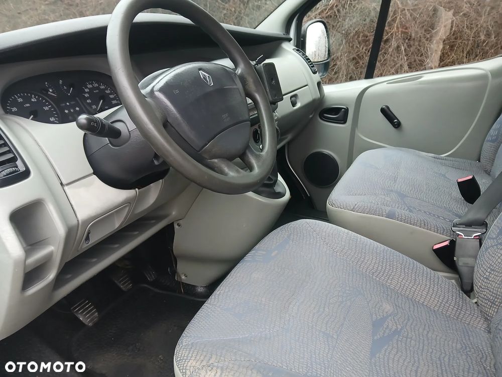 Renault Trafic - 4