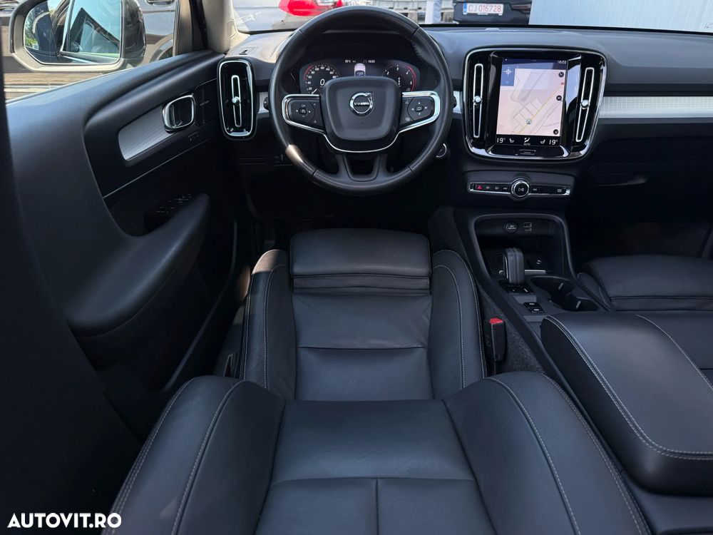 Volvo XC 40 D4 AWD Momentum Pro - 20