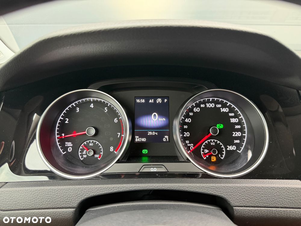 Volkswagen Golf 1.5 TSI BMT Evo IQ Drive DSG - 23