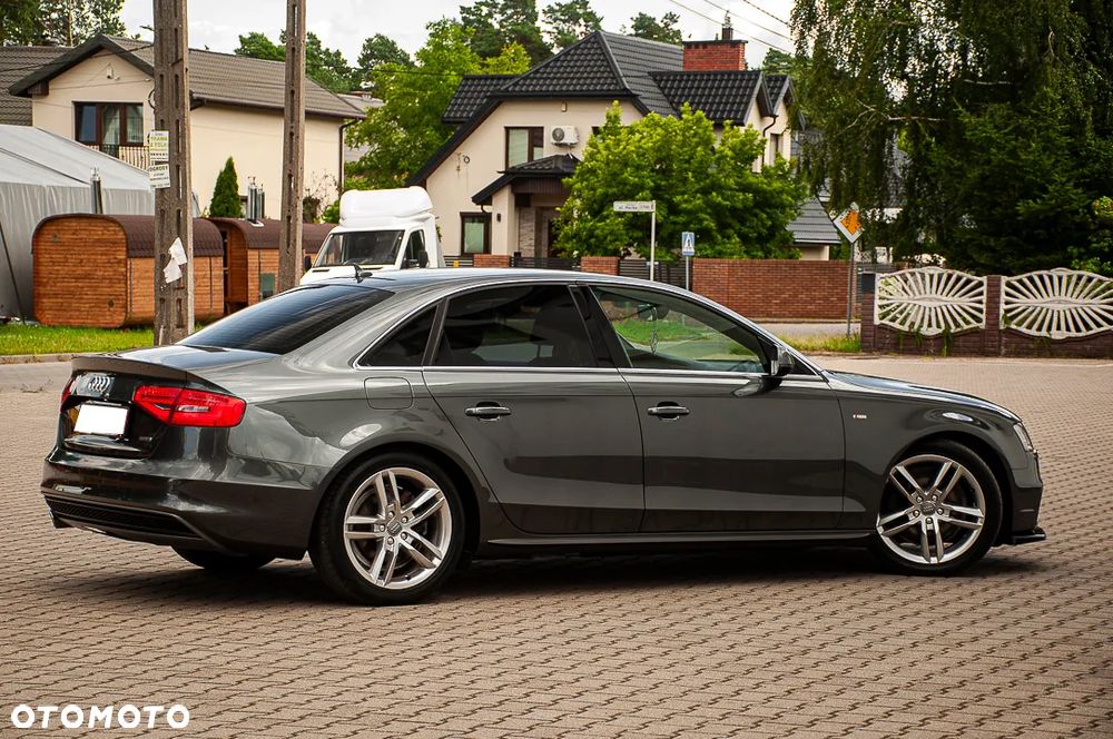 Audi A4 Limousine 1.8 TFSI quattro S line Sportpaket - 14