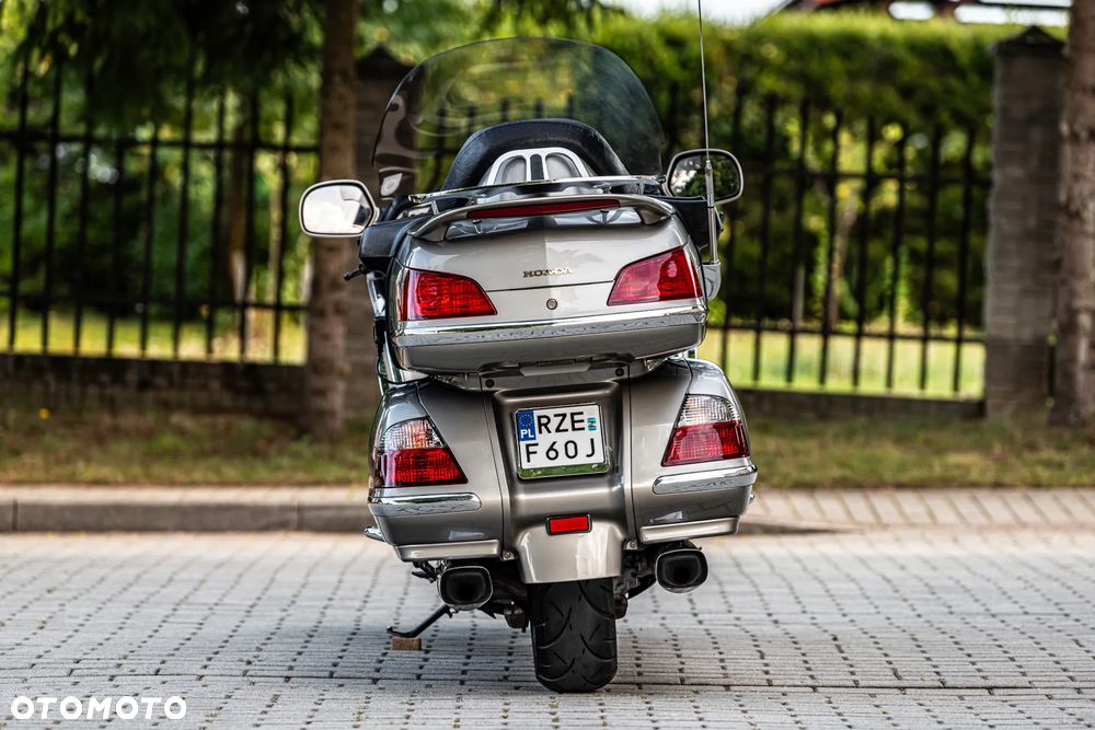 Honda GL - 4