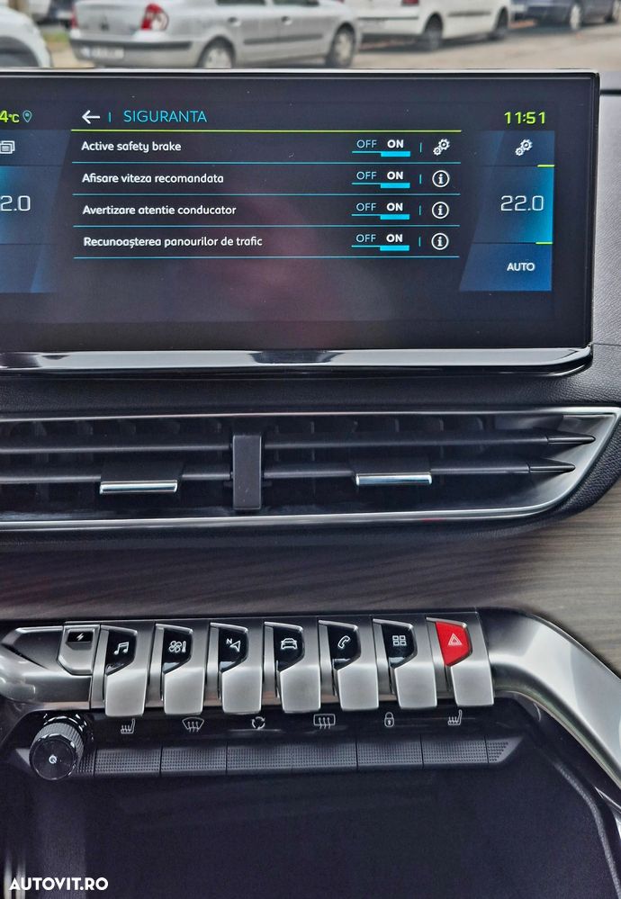 Peugeot 3008 PHEV 300 EAT8 4X4 GT - 27