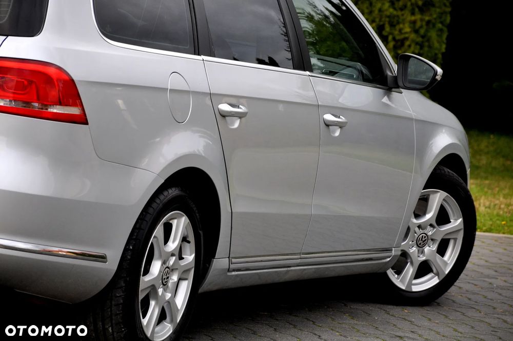 Volkswagen Passat Variant 2.0 Blue TDI DSG SCR Highline - 17