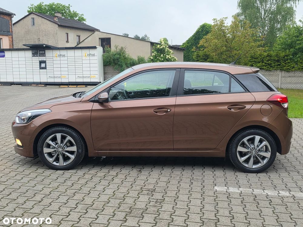 Hyundai i20 1.2 Fifa World Cup Edition - 30