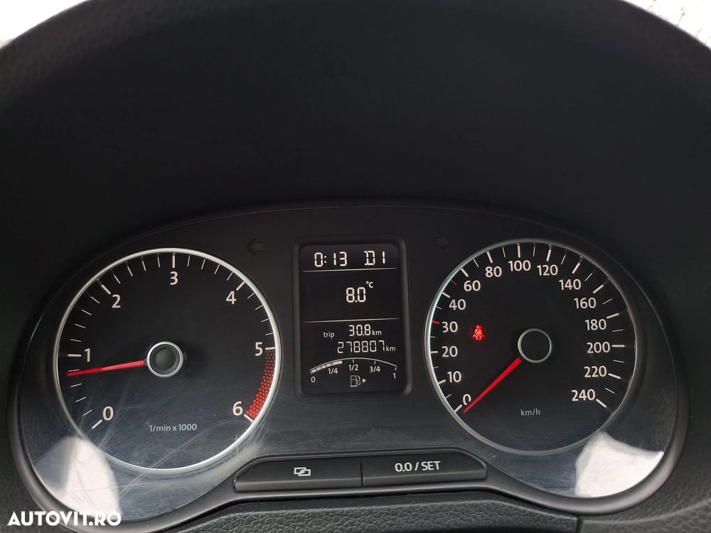 Volkswagen Polo - 24