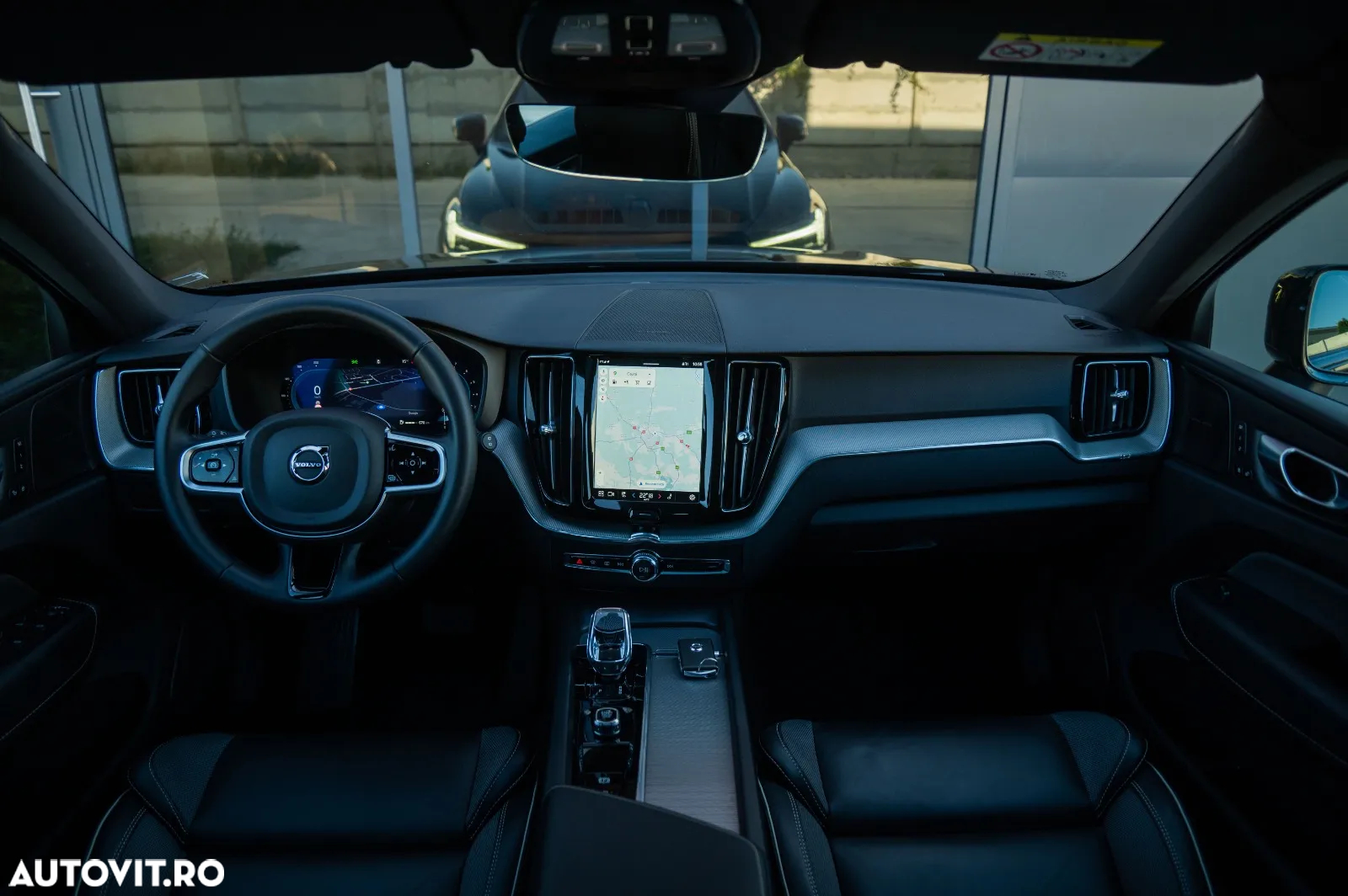 Volvo XC 60 B5 B AWD Plus Black Edition - 20