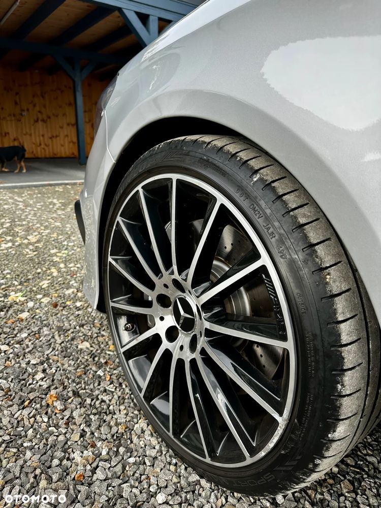 Mercedes-Benz CLA 45 AMG 4-Matic - 9