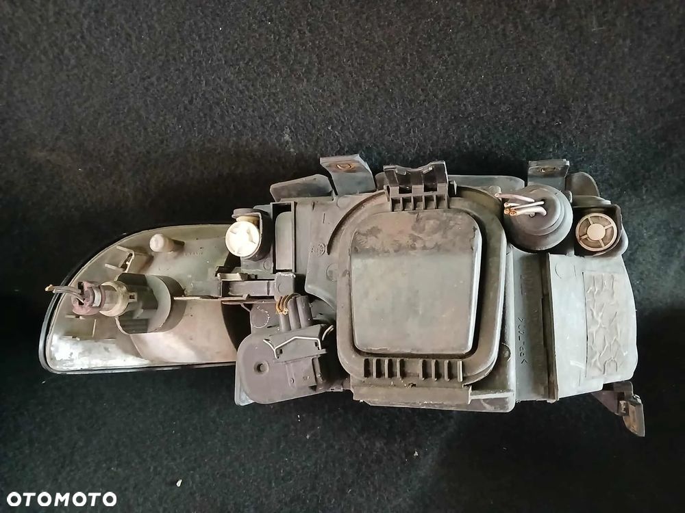 Audi A4 B5 Lampa przednia ,lewa, prawa VALEO - 8