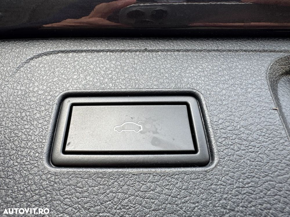 Volkswagen Passat Variant 2.0 TDI DSG Business - 5
