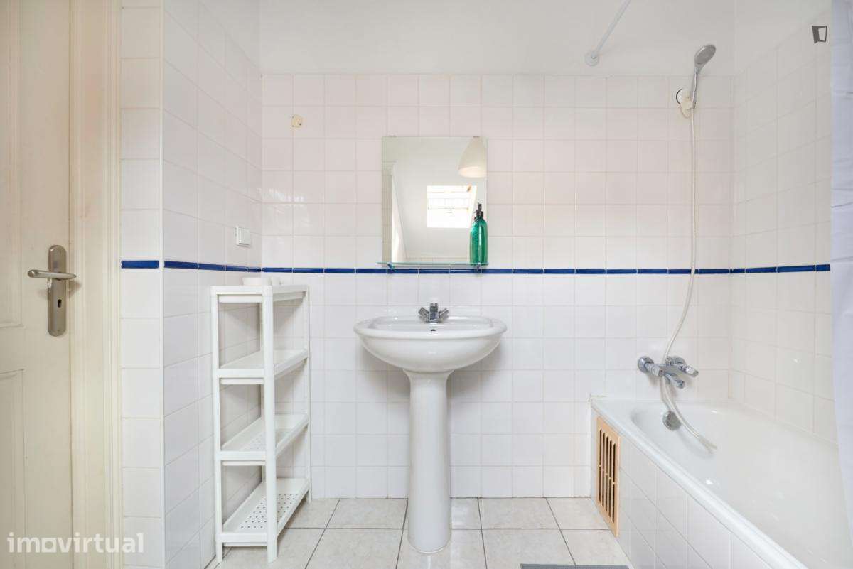 Quarto - localizado em Avenida da Liberdade Lisbon - Grande imagem: 4/42
