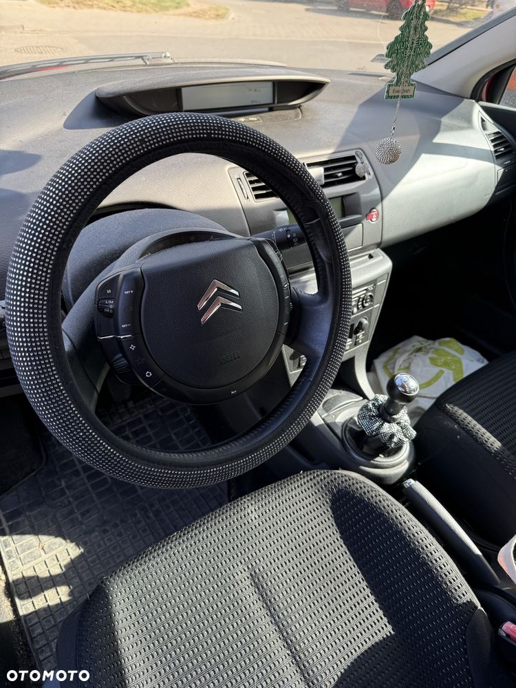 Citroen C4 2008 photo 5