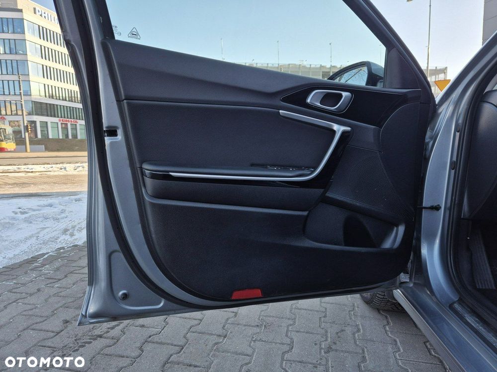 Kia Ceed 1.6 GDI PHEV L Business Line DCT - 12