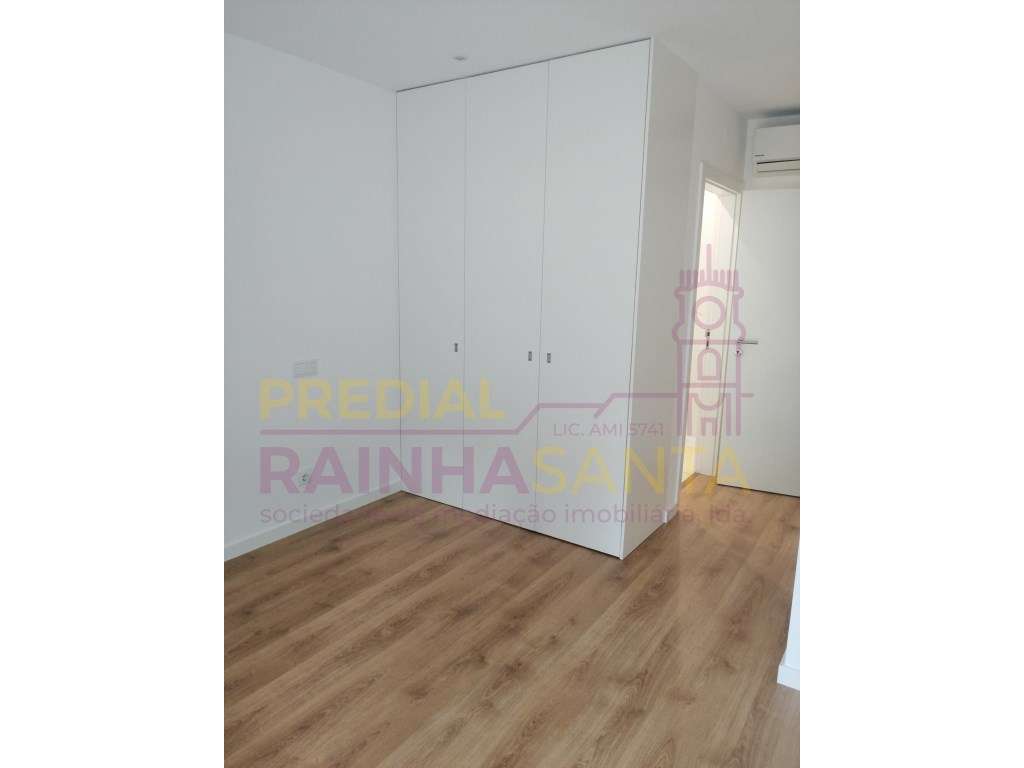 Apartamento T2 novo - Eiras - Grande imagem: 4/11