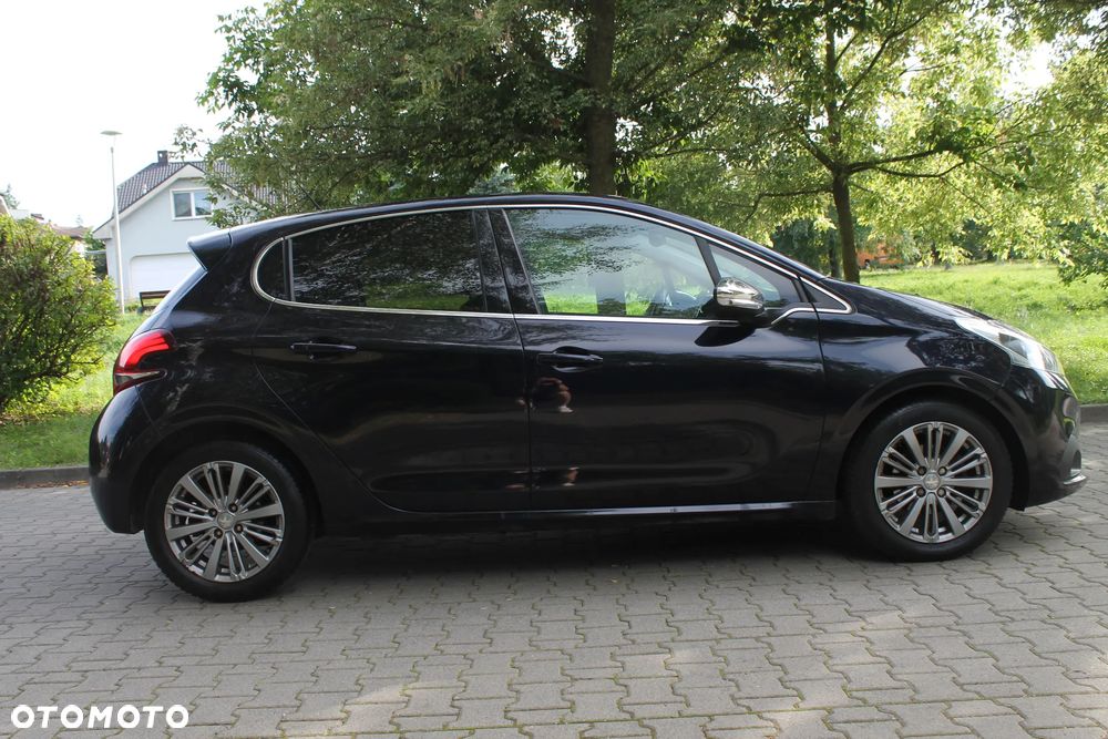 Peugeot 208 Blue-HDi 100 Stop&Start Style - 8