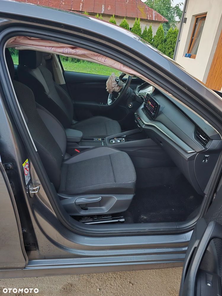 Skoda Octavia 2.0 TDI Ambition DSG - 10
