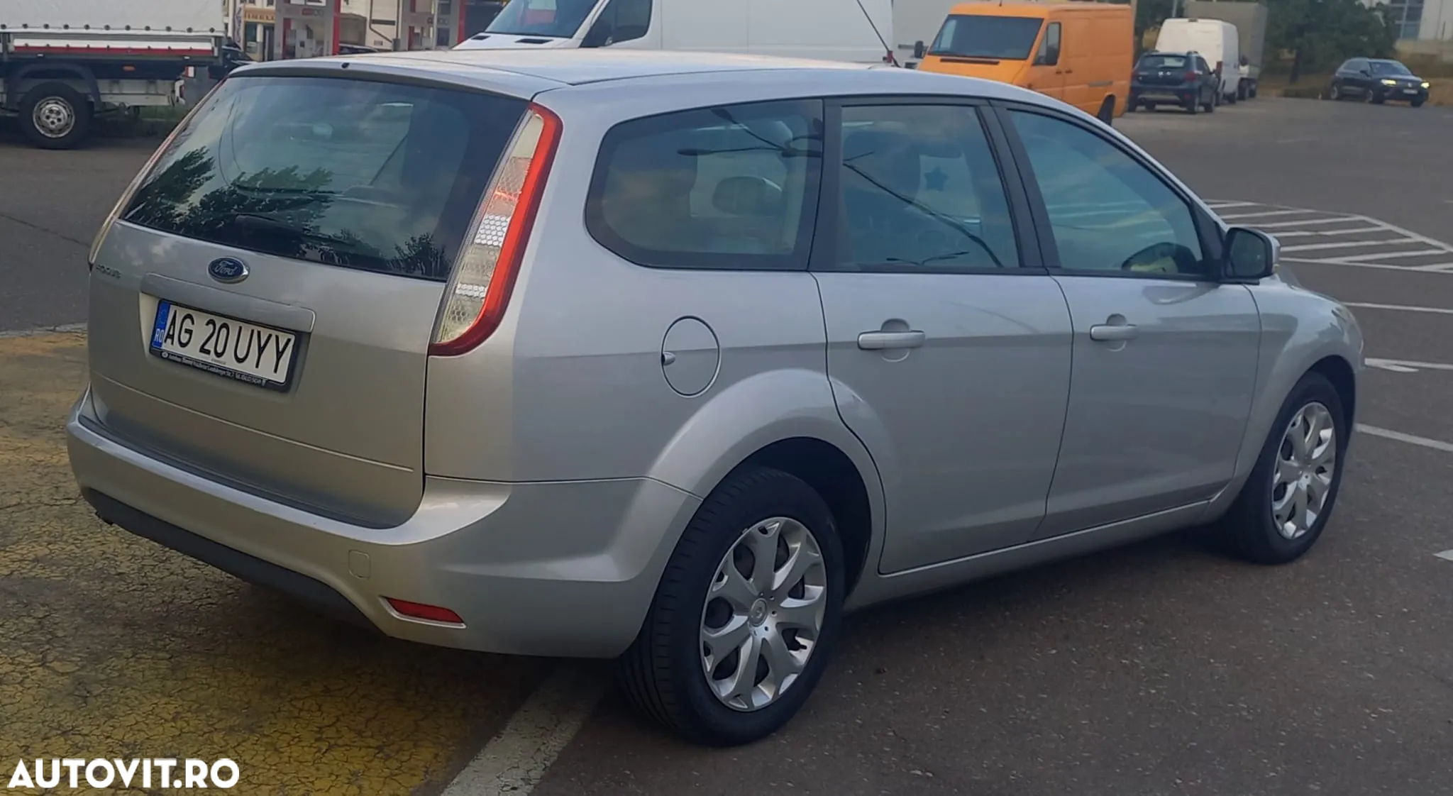 Ford Focus 1.6i Ti-VCT Trend - 8