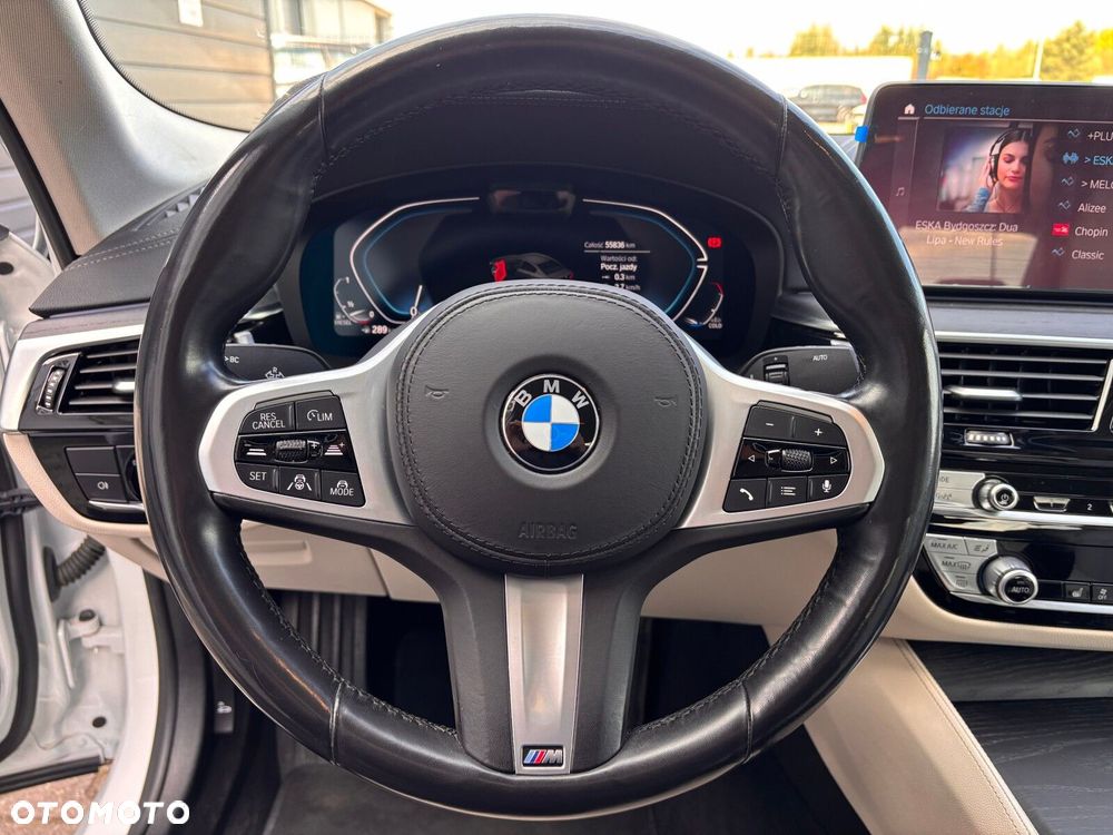 BMW Seria 5 518d Luxury Line - 23