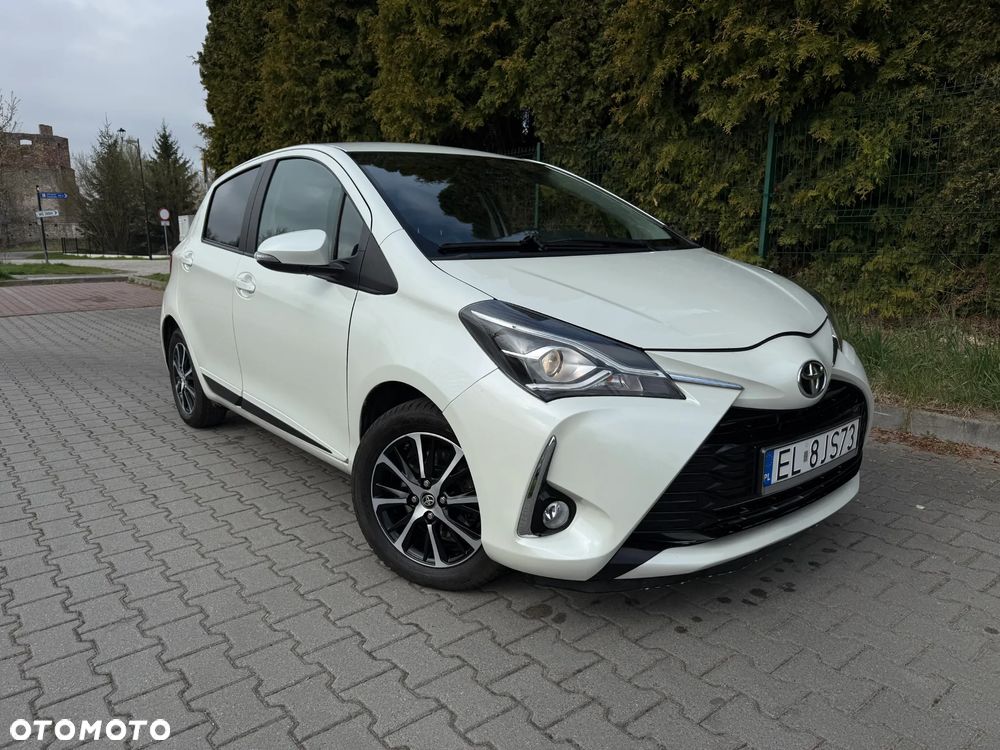 Toyota Yaris 1.5 Premium - 1