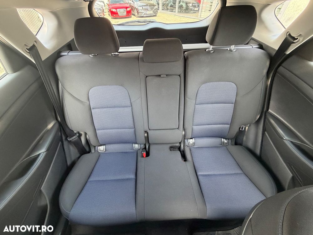 Hyundai Tucson blue 1.7 CRDi 2WD Trend - 34