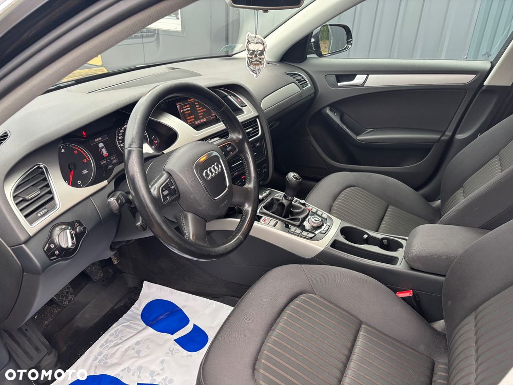 Audi A4 Avant 2.0 TDI DPF Ambition - 13