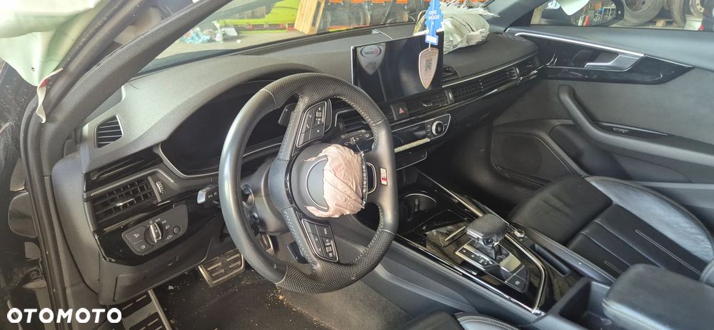 Audi A4 Avant 40 TFSI mHEV S tronic - 19