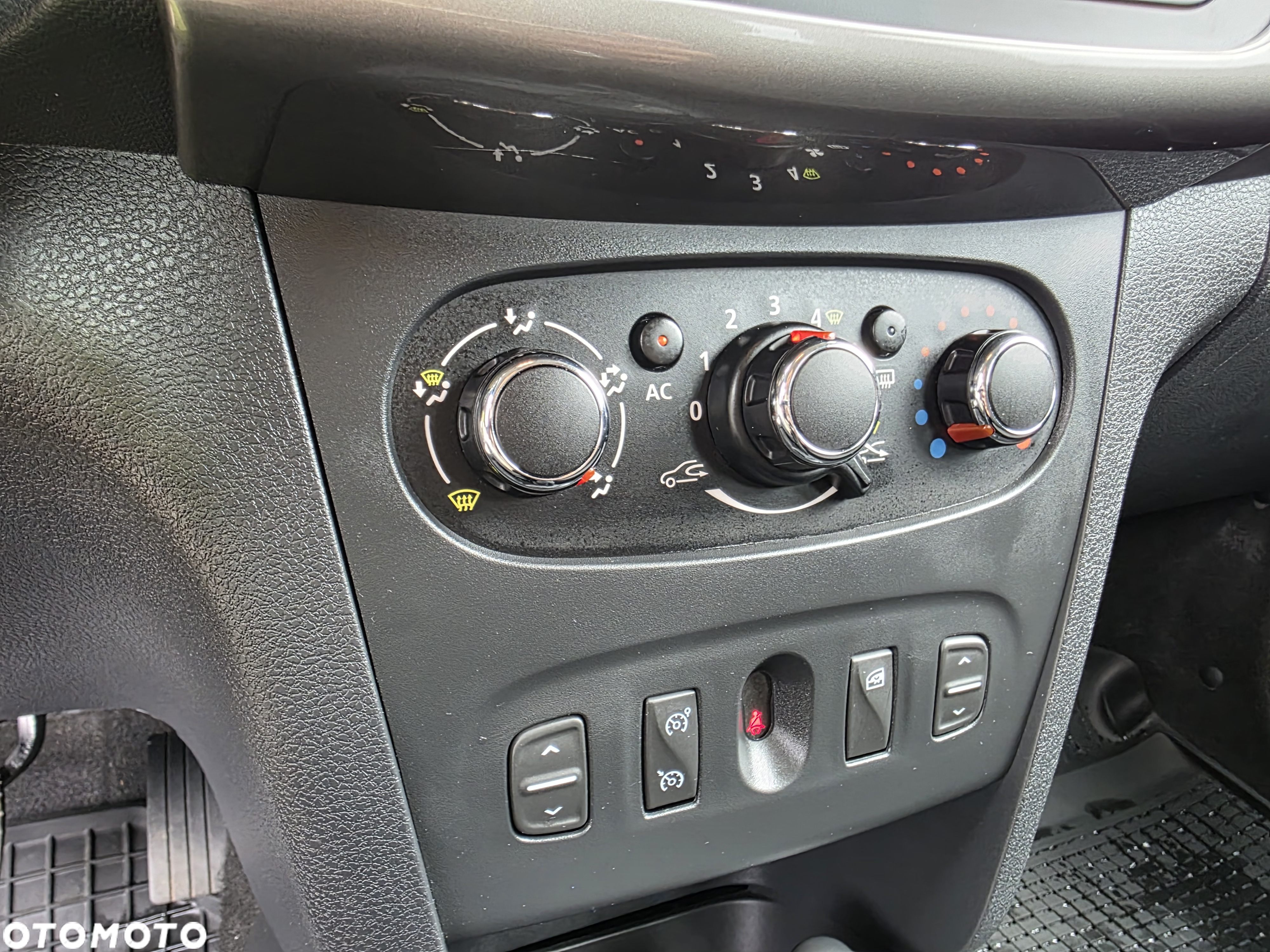 Dacia Logan MCV 0.9 TCE Ambiance - 20