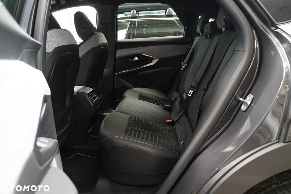 Peugeot 3008 1.2 PureTech mHEV GT Exclusive e-DCS6 - 10