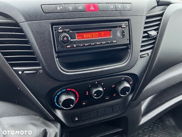 Iveco Daily 35S14 L3H2 2,3 140 KM klima tempomat - 17