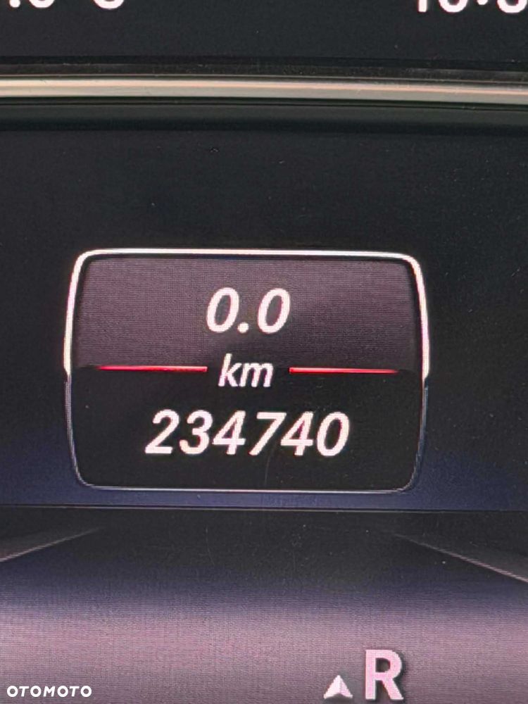 Mercedes-Benz CLA - 8