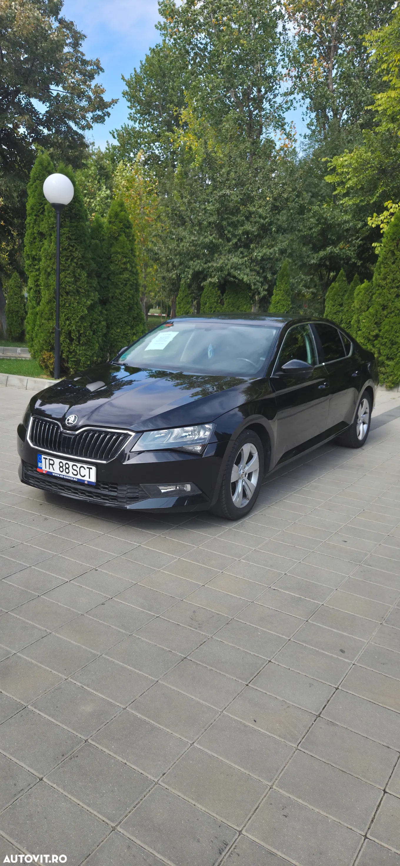 Skoda Superb 2.0 TDI Active - 2