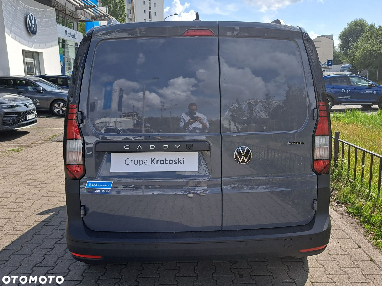 Volkswagen Caddy Cargo 2.0 TDI Manual 4Motion - 6