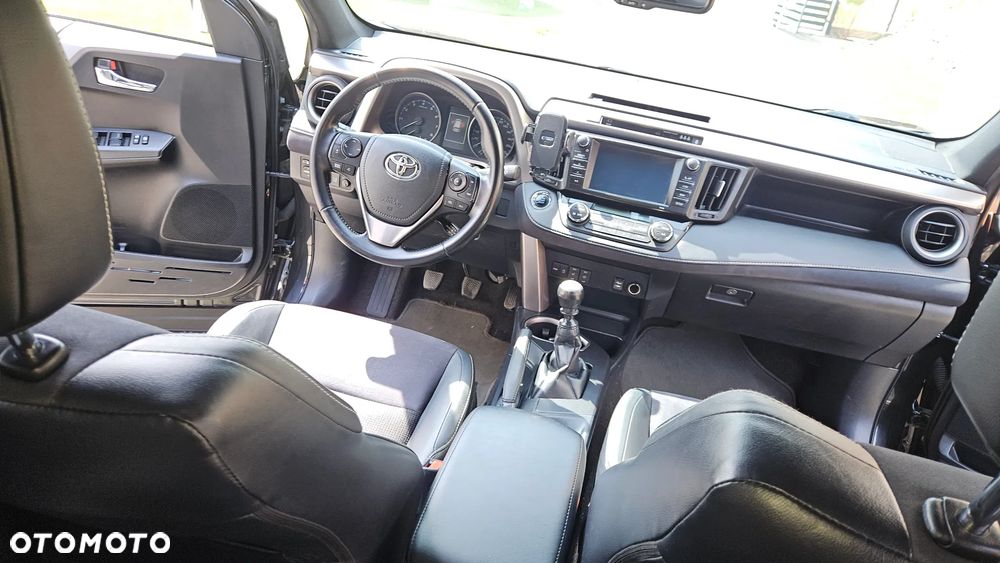 Toyota RAV4 2.0 Premium 4x4 - 11