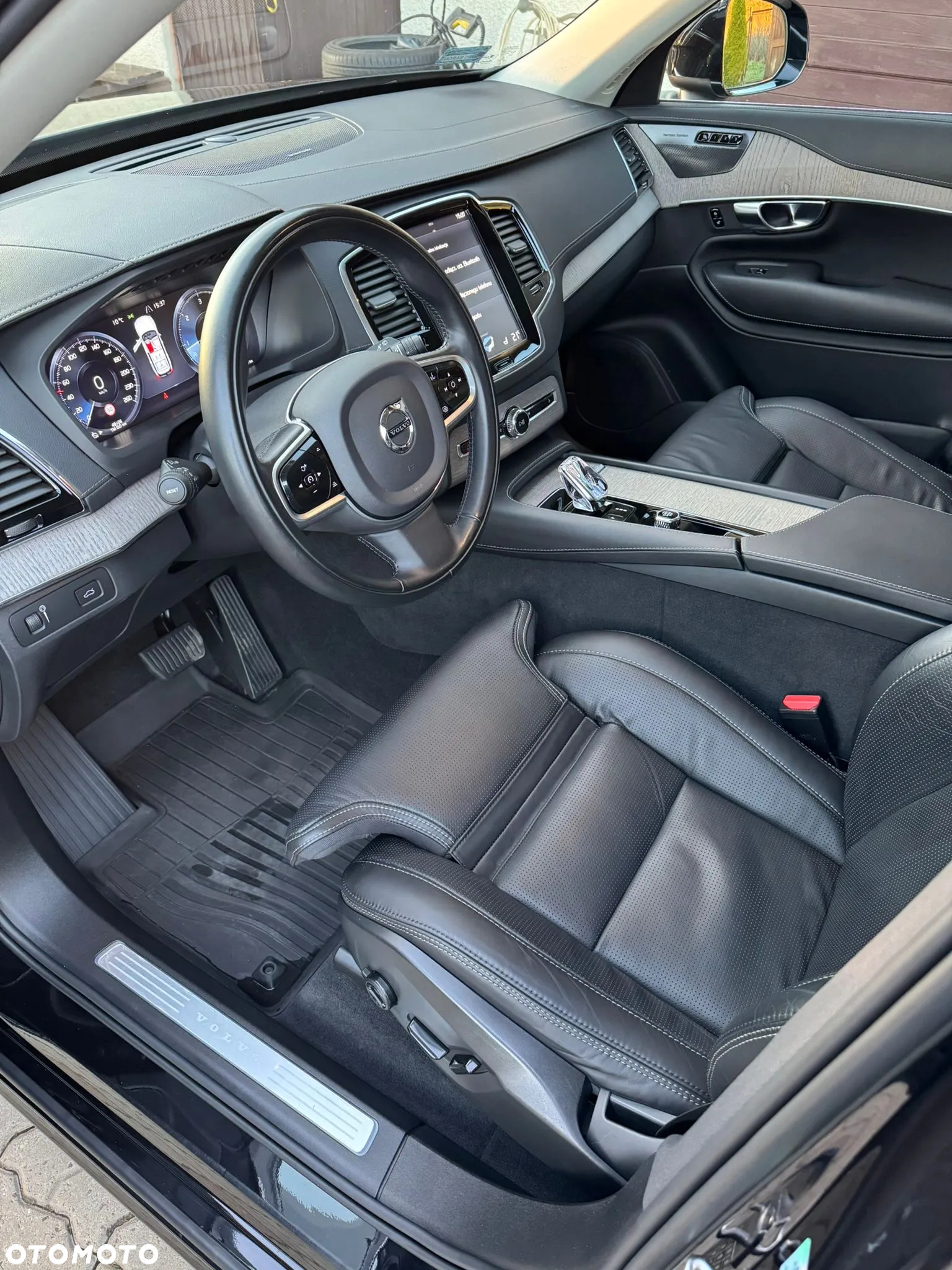Volvo XC 90 - 7
