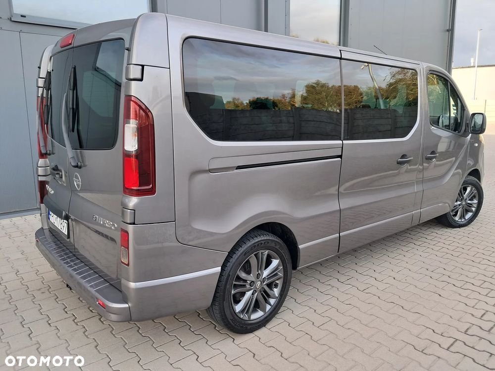 Opel Vivaro - 16
