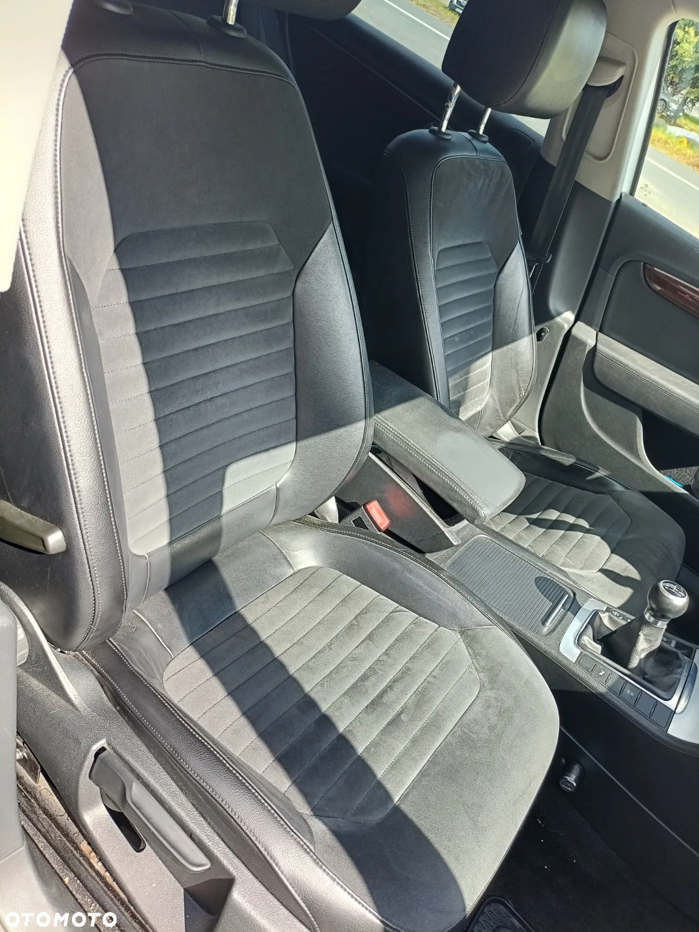 Volkswagen Passat 2.0 TDI DPF Highline - 7