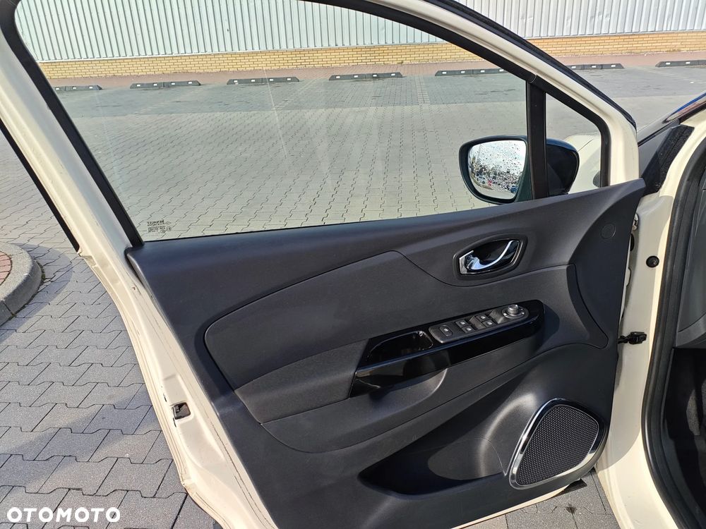 Renault Captur 1.2 TCe Intens EDC - 22