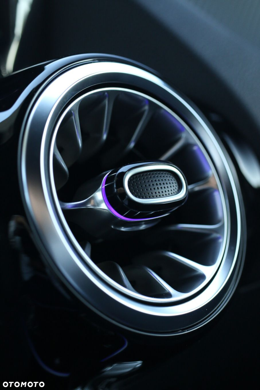 Mercedes-Benz GLA - 31