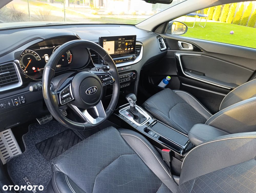 Kia XCeed - 12