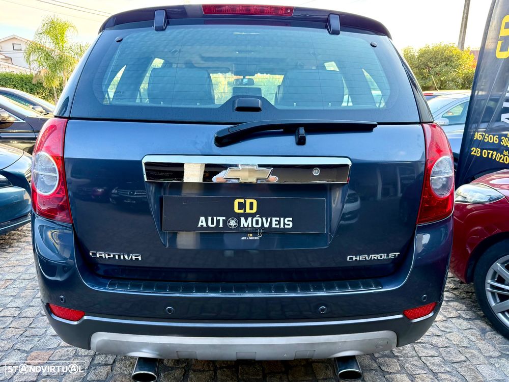Chevrolet Captiva 2.0 VCDi Seven 7L - 25