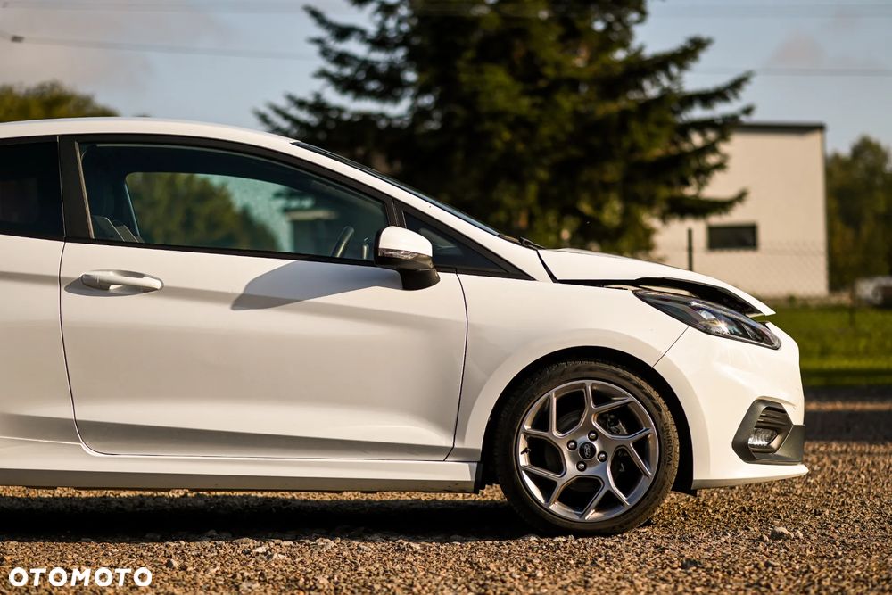 Ford Fiesta 1.5 EcoBoost S&S ST X - 12