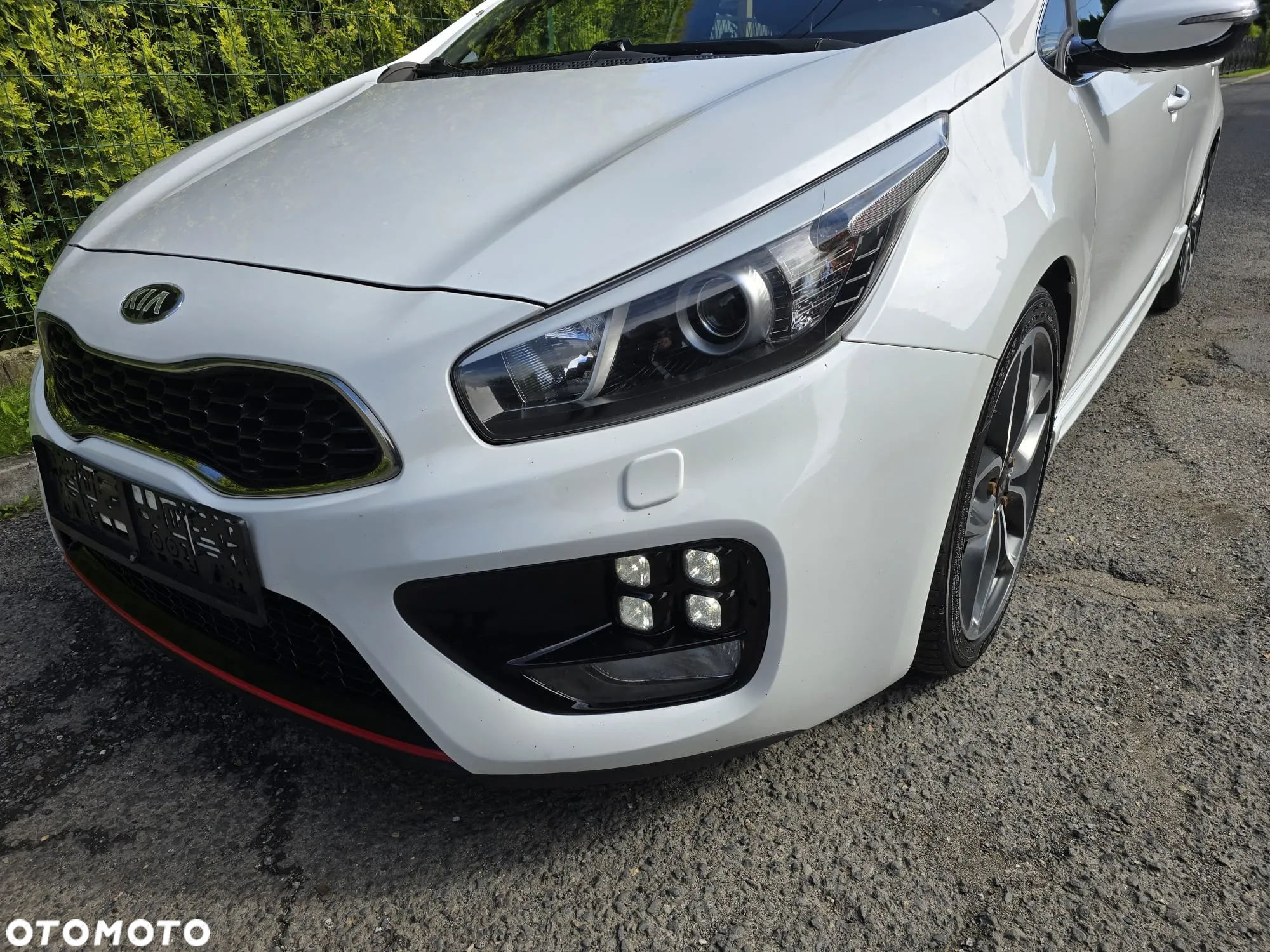 Kia Ceed 1.6 T-GDI GT - 18