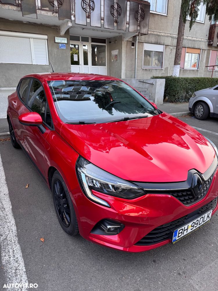 Renault Clio - 10