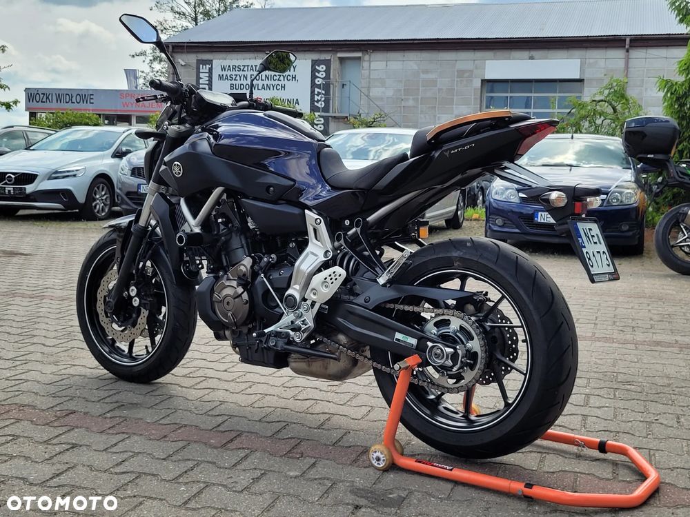 Yamaha MT - 17