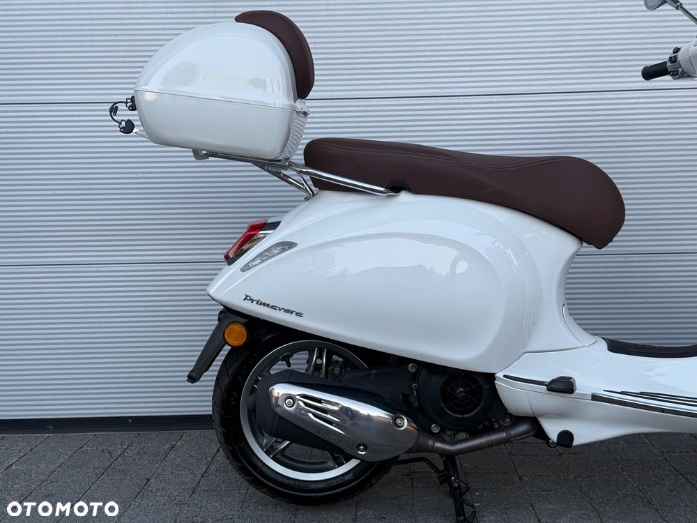 Vespa Primavera - 9