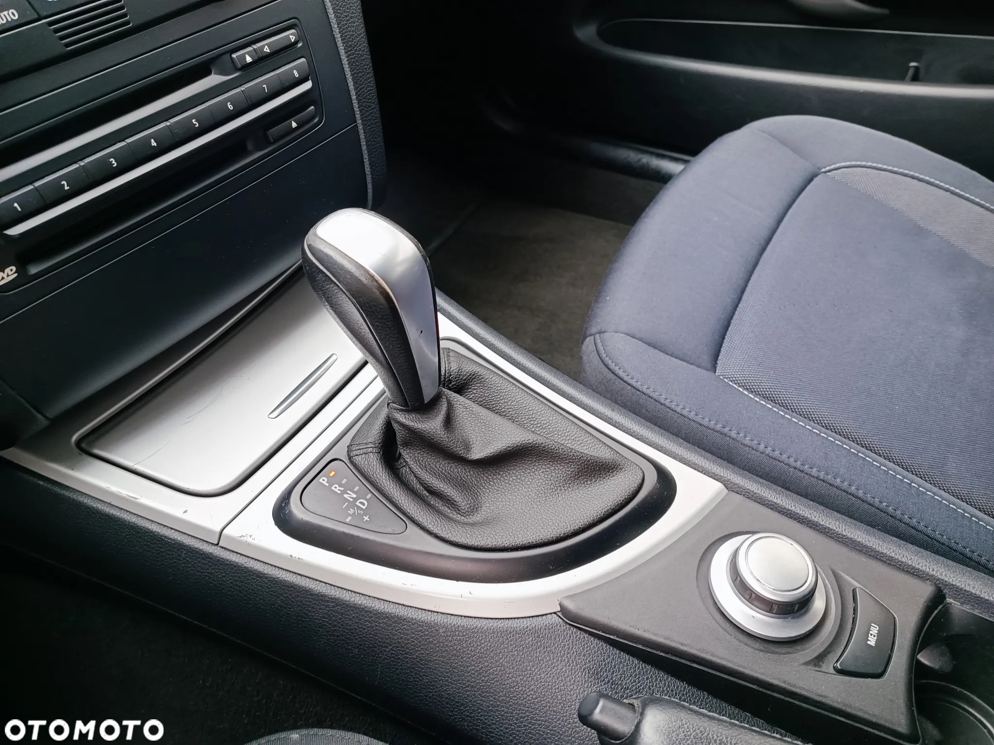 BMW Seria 1 120i - 23